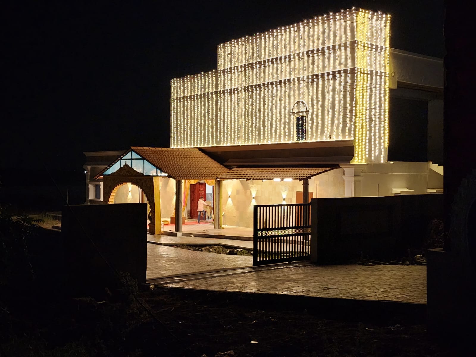 Sriperundevivardha Kalyana Mandapam