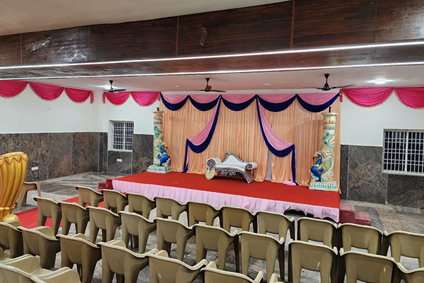 SRIPERUNDEVIVARADHA KALYANA MANDAPAM